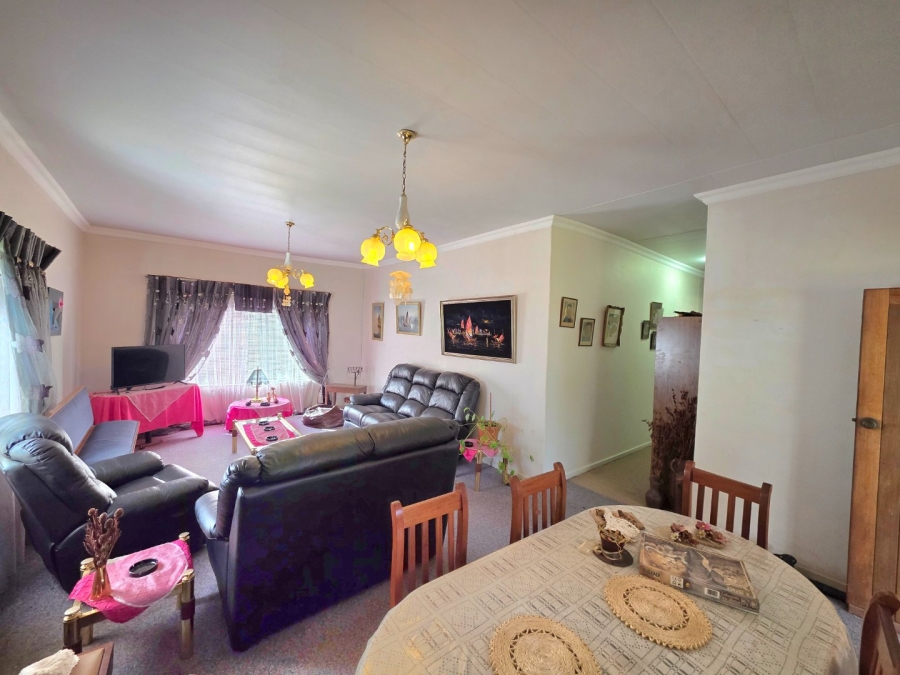 4 Bedroom Property for Sale in Jordania Free State